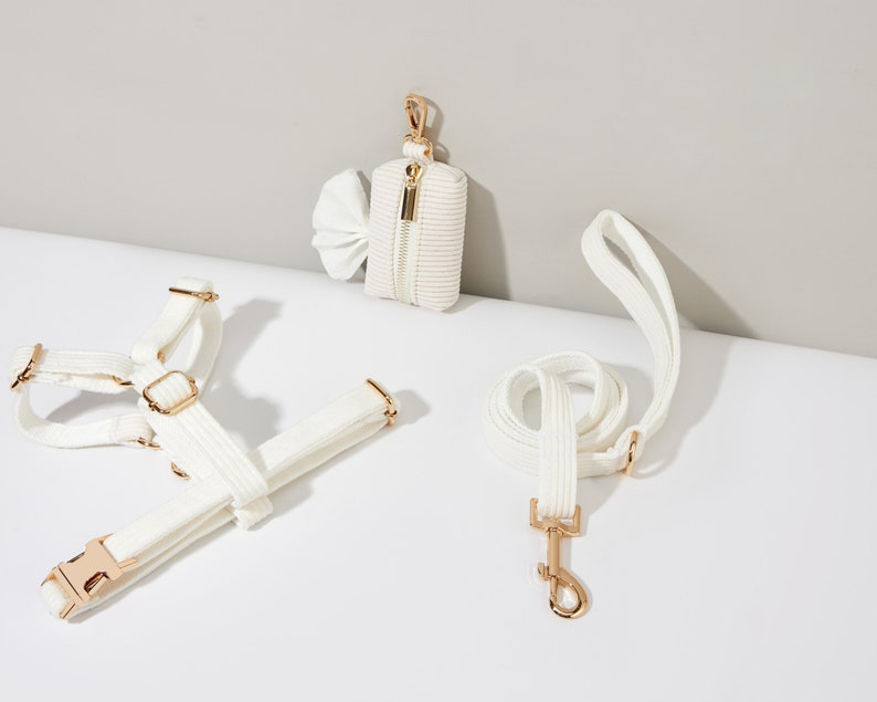 Elfenbein Cord Hochzeit Hundegeschirr und Leine Halsband Set, weiches Luxus Geschirr Fliege Halsband Set