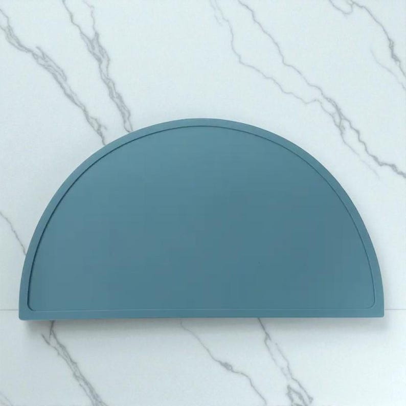 Wasserdichte Silikon-Haustierfuttermatte, rutschfest, leicht zu reinigen, 25 x 18 x 3 cm