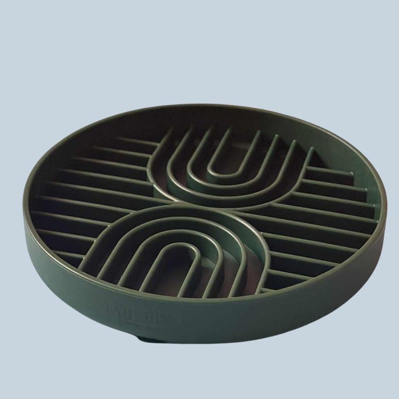 2-in-1 Slow-Feeder Futternapf und Lecksteinmatte aus Silikon für Hunde und Katzen