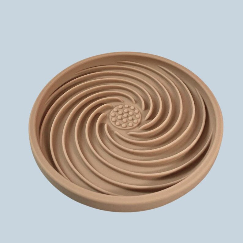 2-in-1 Slow-Feeder Futternapf und Lecksteinmatte aus Silikon für Hunde und Katzen