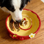 Handgefertigter Keramik Slow Feeder Hunde-/Katzennapf mit Spiral-Puzzle-Design und 3D-Welpenfigur, lebensmittelecht, spülmaschinenfest