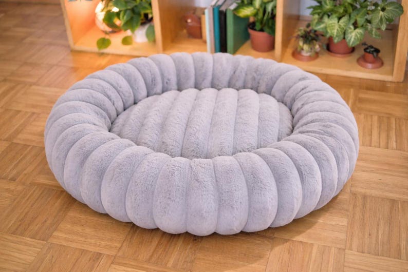 Beruhigendes Donut-Katzenbett, flauschiges rundes Haustierbett, Katzenhöhle, weiches Kätzchenbett, 40-90 cm